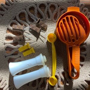 Lot of Vintage Kitchen Gadgets